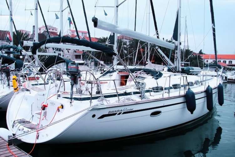 Skippered-sailboat-Ibiza