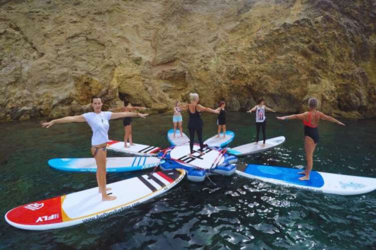 Group-practicing-pilates-Ibiza