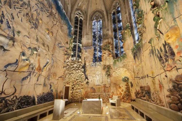 Das-Innere-der-Kathedrale-von-Palma-de-Mallorca