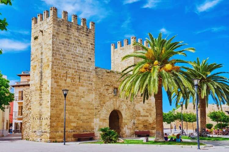 Stadt-Alcudia-Mallorca