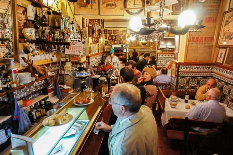 Old-tapas-bar-Madrid