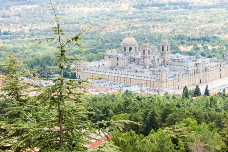 San-Lorenzo-de-El-Escorial-Monastery-Tour-Madrid