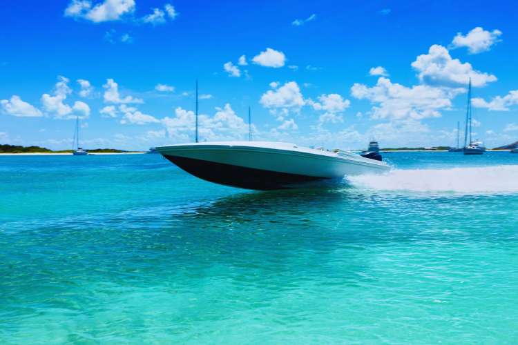 Two-Punta-Cana-speedboats