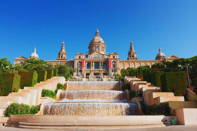 Nationalpalast-von-Barcelona-free-tour