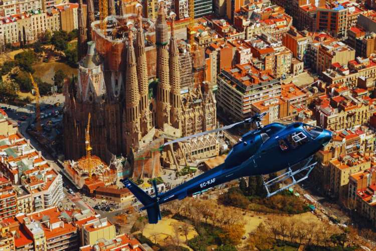 Hubschrauber-über-Barcelona