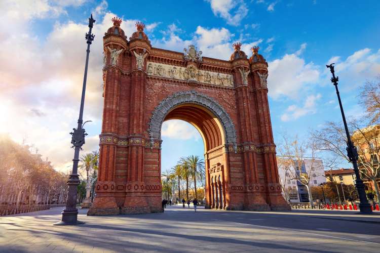 panoramic-arch-of-triumph-Barcelona