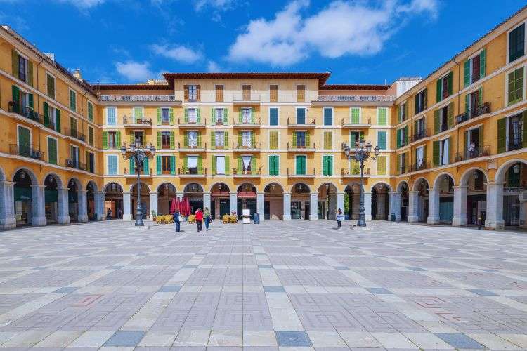 Plaza-mayor-Palma-de-Malloca
