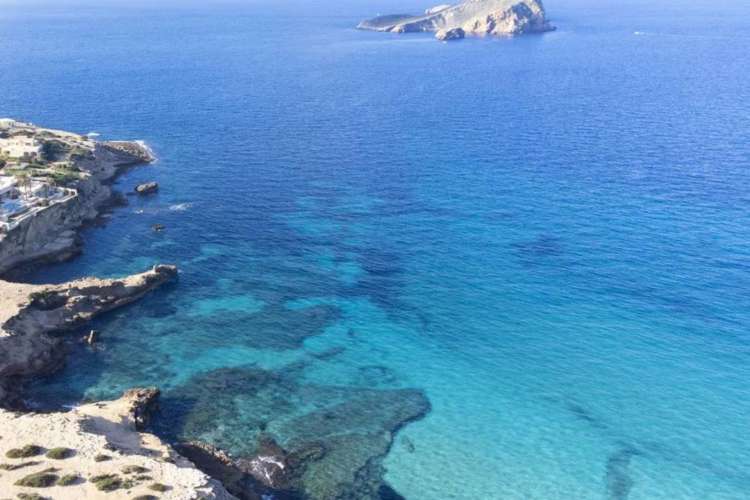 Turquoise-waters-Cala-Comte-Ibiza