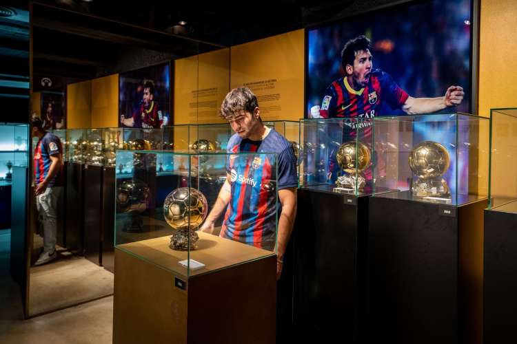 Vitrina-Museo-Fútbol-Club-Barcelona