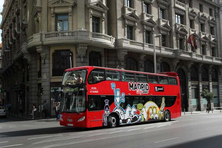 Madrid-Straße-Touristenbus