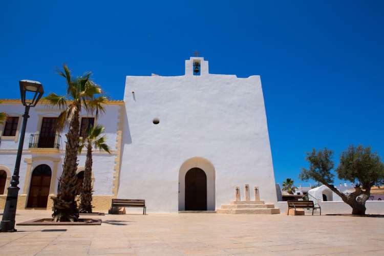 Visit-Formentera-church