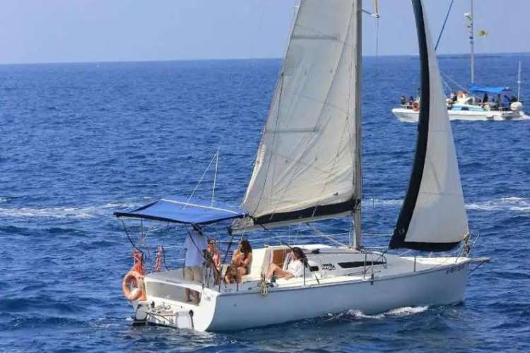 Luxury-sailing-yacht-Galatea