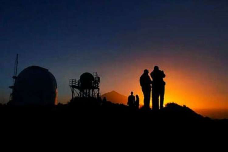 Sonnenuntergang-an-der-Teide-Sternwarte