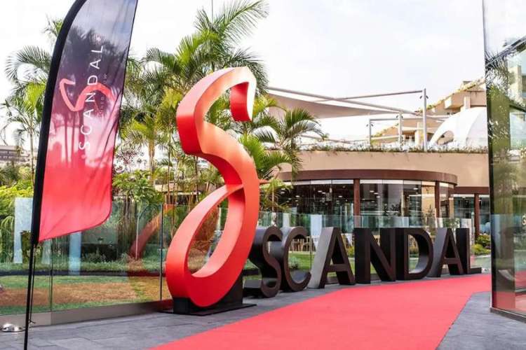 Entrance-to-the-Scandal-show-in-Tenerife