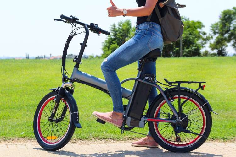 Electric-bicycle-tour