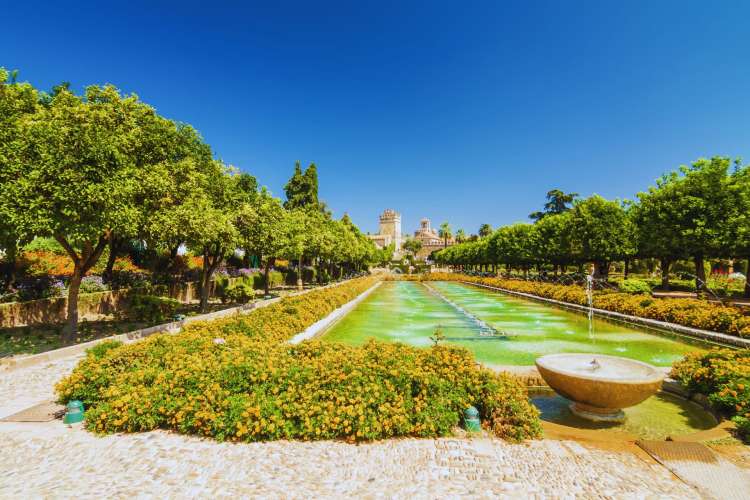 Gärten-des-Alcázars-in-Córdoba