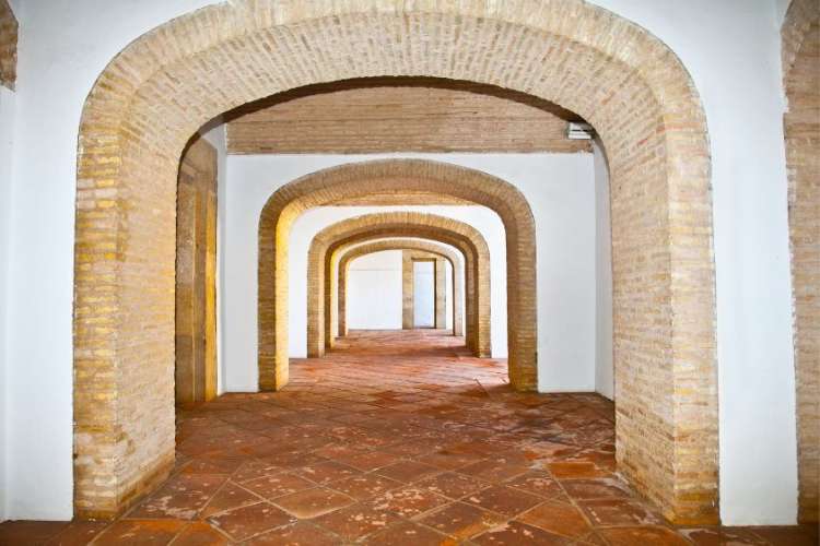 Interior-Passageway-of-the-Alcázar