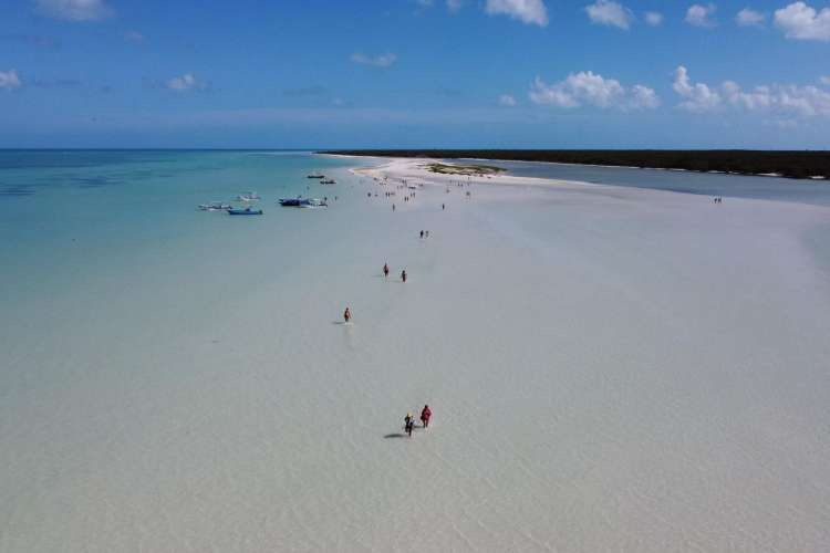 Isla-Holbox-a-vista-de-dron