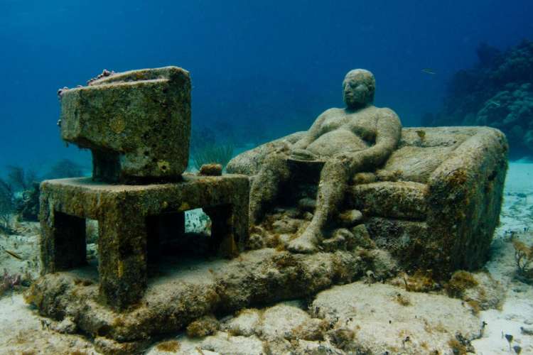 Underwater-Museum-of-Art-in-Cancun