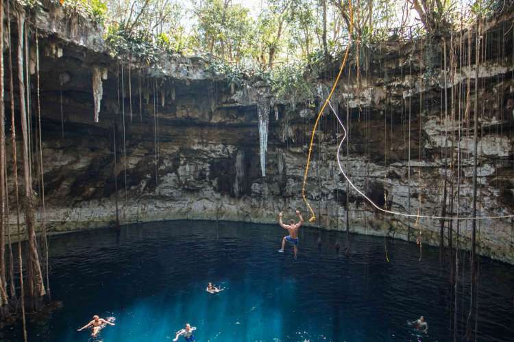 Cenote-at-Chichen-Itza