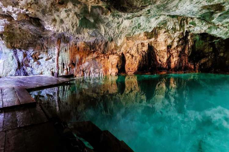 Cave-cenote-at-Kaan-Luum