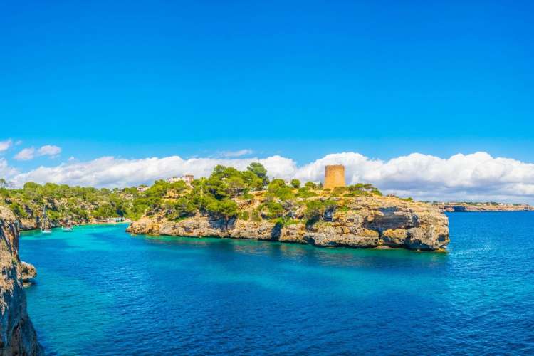 Panoramablick-auf-den-Strand-Cala-Pi-Mallorca
