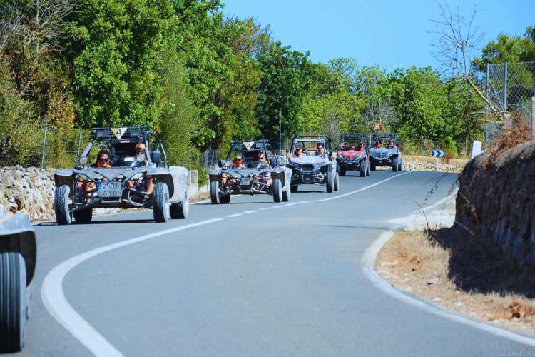 Buggies-in-the-east-of-Mallorca