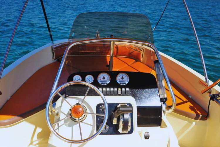 Lizenziertes-Boot-auf-Mallorca