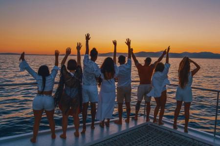 Enjoy-a-sunset-catamaran-ride