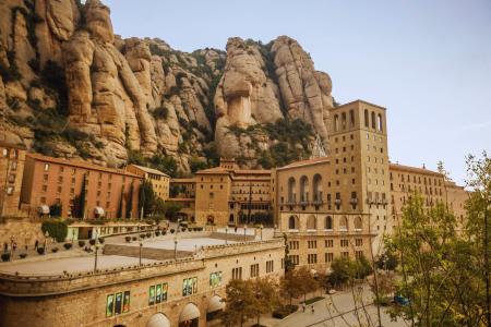 Monastery-Montserrat-Barcelona-Frontpage