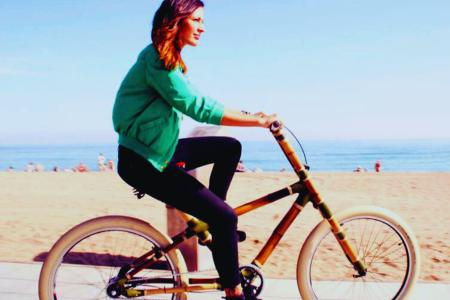 Strand-Fahrrad-Bambus-Barcelona-Titelseite