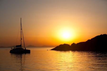 Sunset-catamaran-tour-from-Málaga