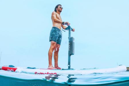 Electric-paddle-surfing-in-Santa-Ponsa