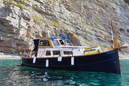Klassische-Bootsvermietung-mit-Skipper-ab-Sant-Antoni